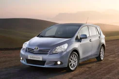 Toyota Verso ����