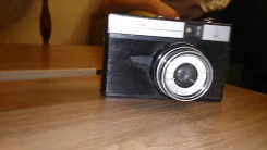 �����