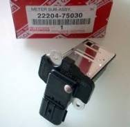 Датчик расхода воздуха. Toyota: Dyna, Regius Ace, Hilux Surf, Land Cruiser Prado, Hiace, ToyoAce, Coaster, Crown, Land Cruiser, 4Runner Lexus LX470, U...