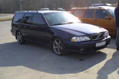Volvo V70 ����