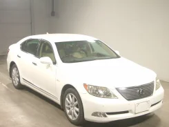 Lexus LS460 ����