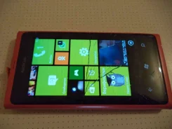 Nokia Lumia 800. �/�