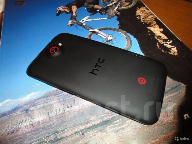 HTC One X+. �/� ����