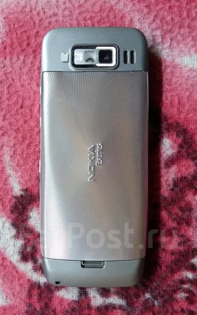 Nokia E52 ����