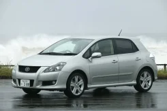 Toyota Blade ����