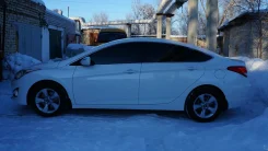 Hyundai i40 ����