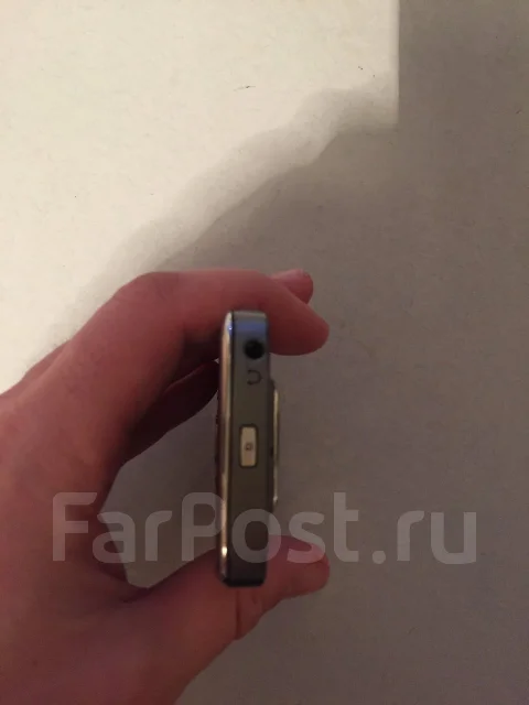 Nokia E72 ����