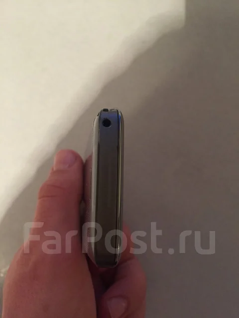 Nokia E72 ����