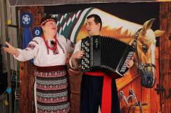 Баянист, певица на юбилей!