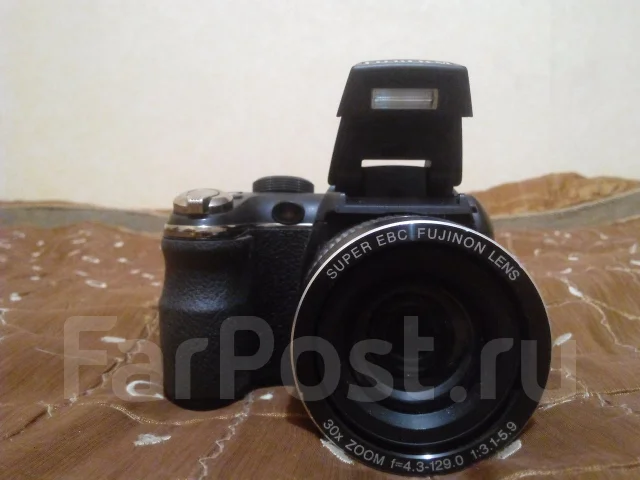 Fujifilm FinePix S4000. 10 - 14.9 ��, ���: 14� � ����� ����