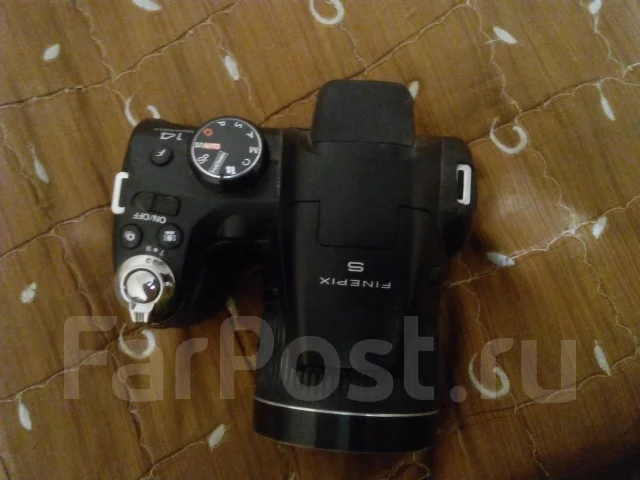 Fujifilm FinePix S4000. 10 - 14.9 ��, ���: 14� � ����� ����