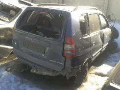 Mitsubishi Space Star ����