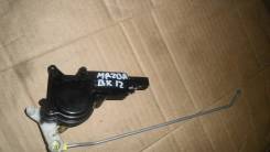 Замок крышки багажника. Mazda Mazda3, BK12 Двигатель Z6