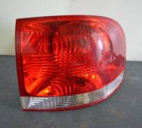 Стоп-сигнал. Volkswagen Touareg, 7L6, 7L7, 7LA Двигатели: AXQ, AYH, AZZ, BAA, BAC, BAR, BHK, BHL, BJN, BKJ, BKS, BLE, BLK, BMV, BMX, BPD, BPE, BRJ, BW...
