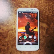 HTC Sensation XL. �/�