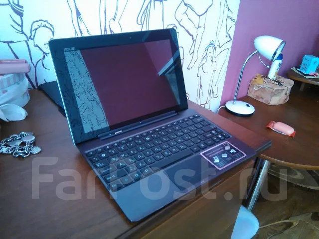 Asus Transformer Pad TF300TG 3G 16Gb ����
