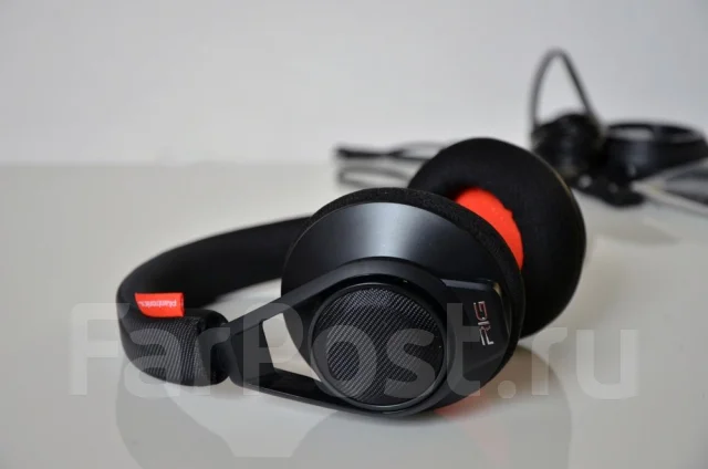 Plantronics ����