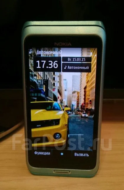 Nokia E7 ����