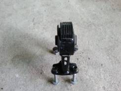 Подушка двигателя. Toyota Prius, ZVW30, ZVW30L Двигатель 2ZRFXE