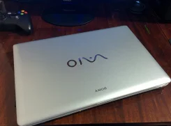 Sony VAIO PCG-71211V. 2,9����, ��� 4 ��, ���� 500���, WiFi: 1, Bluetooth: 1, ����������� �� 3��. ����