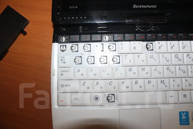 Lenovo IdeaPad S10-3t. 1,7����, WiFi: 1, Bluetooth: 1 ����