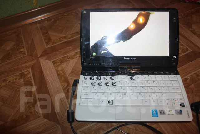 Lenovo IdeaPad S10-3t. 1,7����, WiFi: 1, Bluetooth: 1 ����