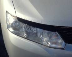 Накладка на фару. Toyota Allion