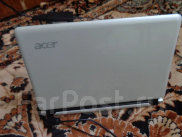 Acer Aspire One D250. 1,6����, ��� 2048 ��, ���� 160���, WiFi: 1, ����������� �� 1��. ����