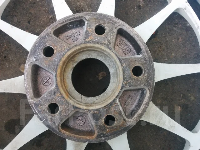 Enkei NT03+M. 8.0/9.0x17", 5x114.3, ET35/38, �� 73���. ����