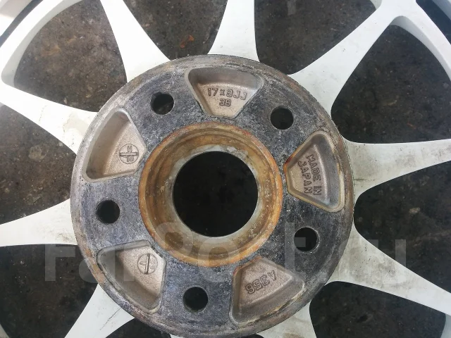 Enkei NT03+M. 8.0/9.0x17", 5x114.3, ET35/38, �� 73���. ����