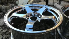 URAS. 8.0x17", 5x114.3, ET30 ����