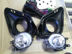Фара противотуманная. Toyota Ractis, NCP120