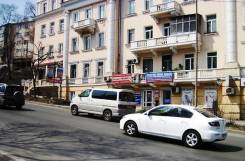 Торгово-офисные центры. 9 кв. м., улица Светланская 205, р-н Луговая. Дом снаружи