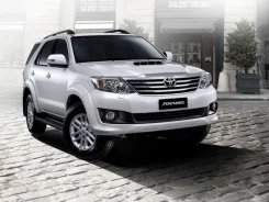 Toyota Fortuner ����