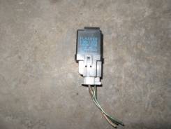Реле поворота. Toyota Town Ace, CR30G Двигатель 2CT