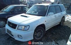 Накладка на фару. Subaru Forester, SF5, SF9 Двигатели: EJ202, EJ25, EJ205, EJ20G, EJ20J, EJ254, EJ201, EJ20