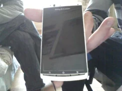 Sony Xperia acro S. �/�