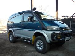 Mitsubishi Delica. PE8W, 4M40