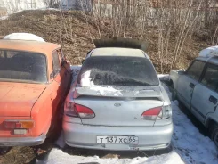 Kia Avella ����