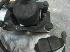 Крепление суппорта. Toyota RAV4, ACA21W Двигатель 1AZFSE