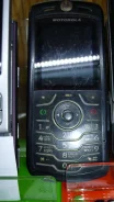 Motorola RAZR2 V8. �/� ����