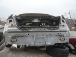 Задняя часть автомобиля. Nissan Skyline, V35 Двигатель VQ25DD