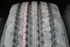 Bridgestone V-steel Rib R230. ������, 2004 ���, ����� ����