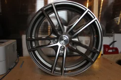 SLK. 7.0x16", 5x100, ET38. ��� ����� �� ������������ ����