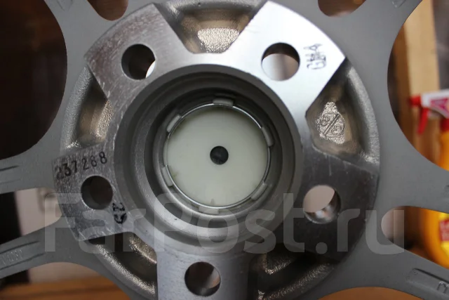 SLK. 7.0x16", 5x100, ET38. ��� ����� �� ������������ ����