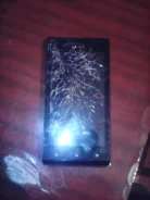 Sony Xperia J. �/�