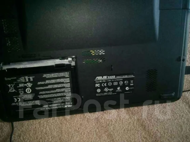 Asus K40AB. 22����, ��� 3072 ��, ���� 250���, WiFi: 1 ����