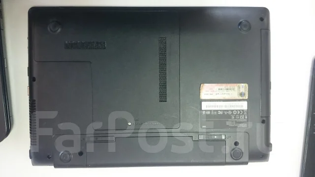 Samsung 300E5A. ��� 4 ��, ���� 250���, WiFi: 1, Bluetooth: 1, ����������� �� 4��. ����