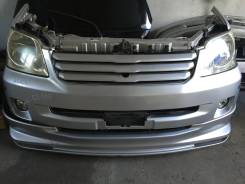 Фара противотуманная. Toyota Noah, AZR60, AZR60G Двигатель 1AZFSE