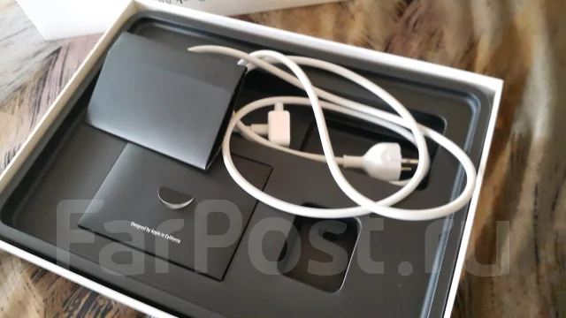 Apple MacBook Air 13 2013 Mid MD760. 1,3����, ��� 4 ��, ���� 128���, WiFi: 1, Bluetooth: 1, ����������� �� 10��. ����